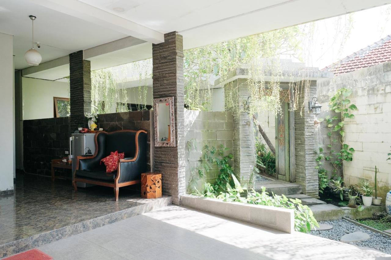 D'Tamblingan Guest House At Taman Griya Jimbaran Redpartner - Minimum Stay 30 Nights Luaran gambar